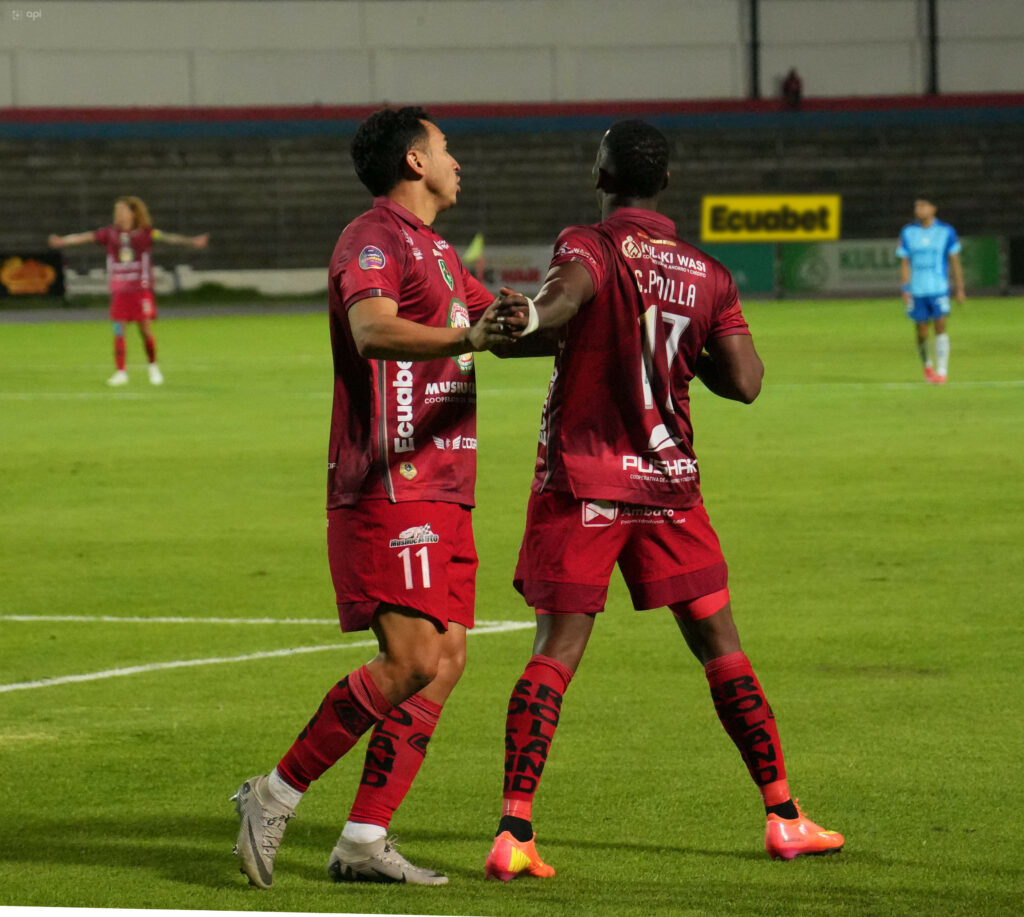 Mushuc Runa le da la vuelta al marcador y vence al Macará por 4-3