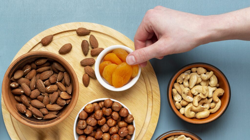 Nuevo estudio desmiente vínculo entre consumo de frutos secos y diverticulitis