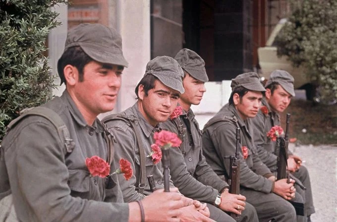 Revolución de los Claveles