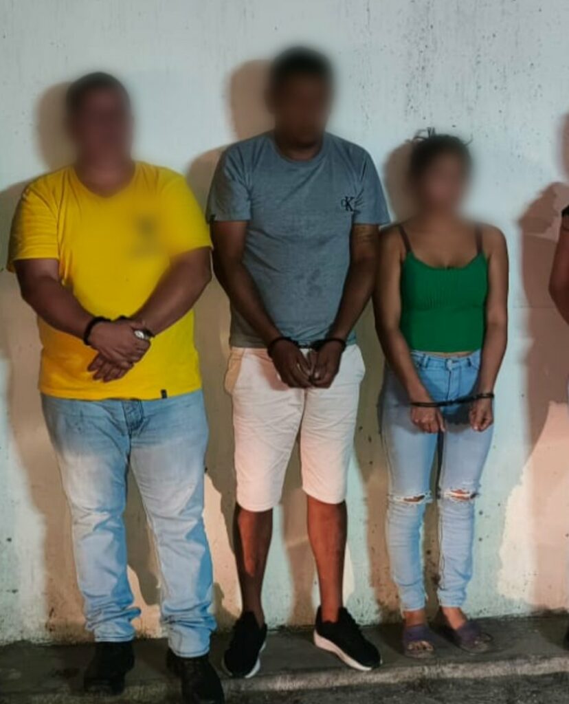 Policía captura a tres presuntos miembros de “Los Choneros” por secuestro en Guayas