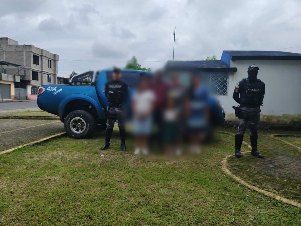 Policía recupera vehículo robado tras secuestro de una familia en Santo Domingo de los Tsáchilas