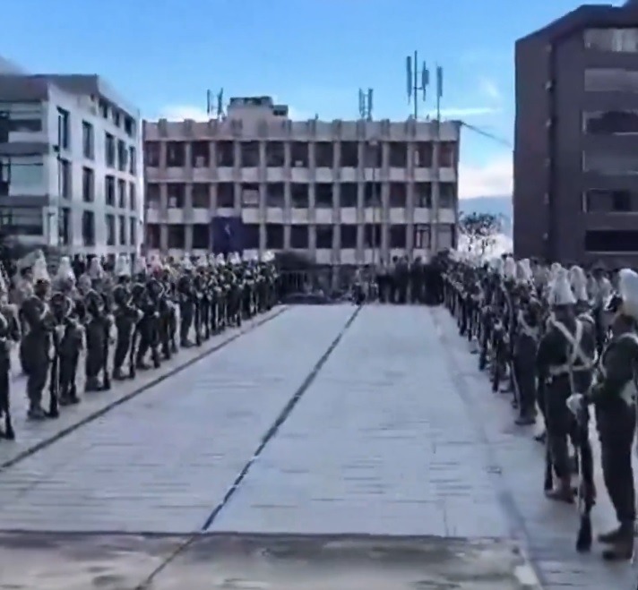 Preparativos finales en la Asamblea Nacional para la investidura presidencial de Daniel Noboa en Ecuador
