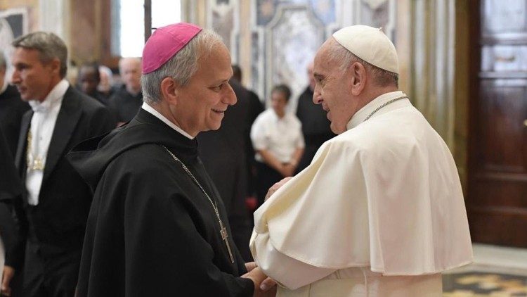 Robert Prevost, Nuevo Papa León XIV, fue ordenado Obispo de Chiclayo por Francisco
