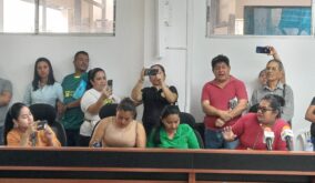 Se conforma comisión para reubicación de mercaderes de la Bahía Comercial en Santo Domingo