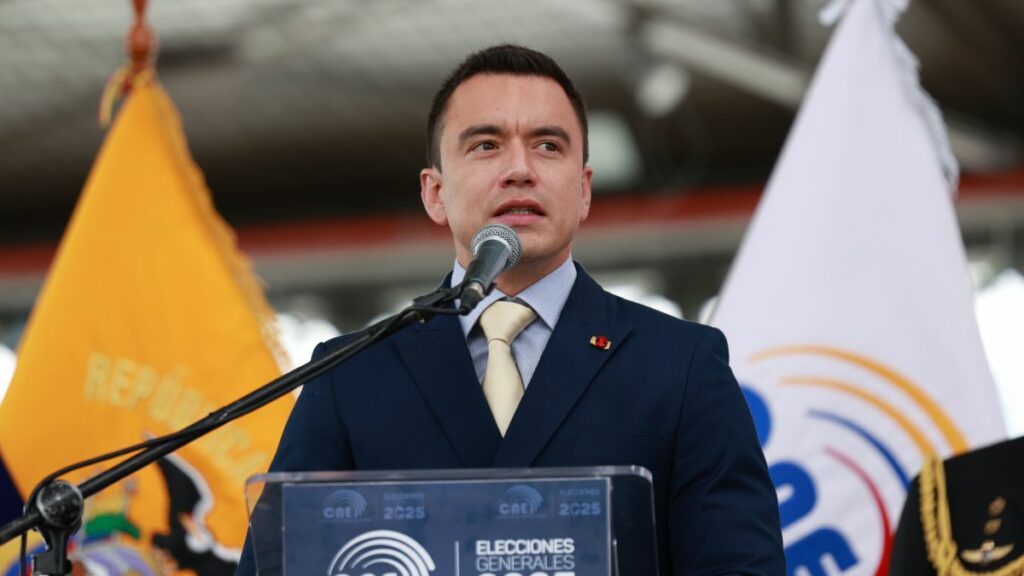 Secretaría de Comunicación advierte sobre video falso del Presidente Daniel Noboa promocionando supuesta plataforma financiera. (Presidencia de Ecuador).