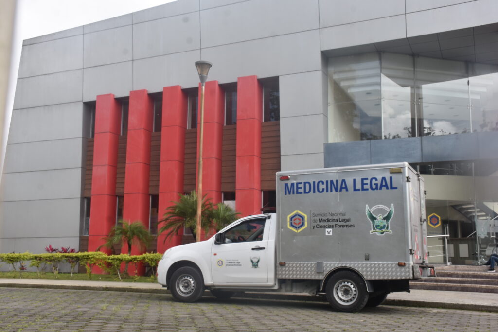 Sicarios asesinaron a un hombre en restaurante de Luz de América