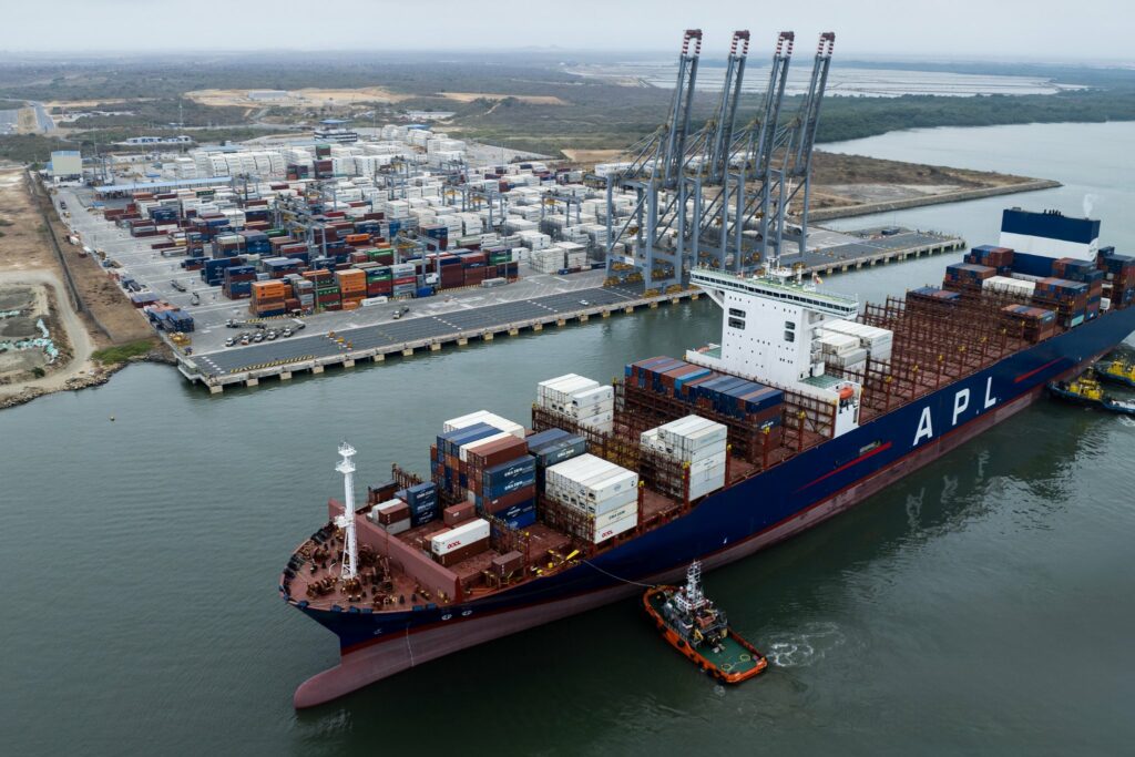 Terminal portuaria DP World Posorja galardonada por su modelo de alianza público-privada
