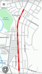 Tráfico vehicular intenso en vías principales de Portoviejo