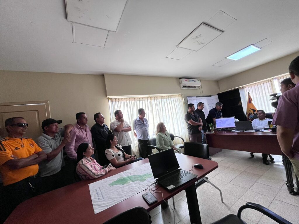 Transportistas logran acuerdos con MTOP para mejorar la vía Santa Ana–Poza Honda