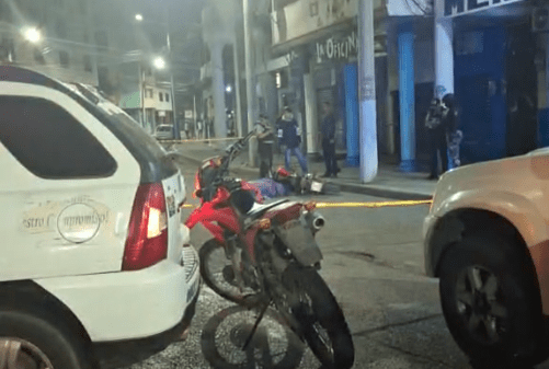 Un hombre fue asesinado en la avenida Manabí de Portoviejo, este domingo, en el cierre del Día de las Madres