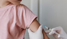 Las autoridades de salud en Ecuador solicitan que los niños tengan sus esquemas completos de vacunación