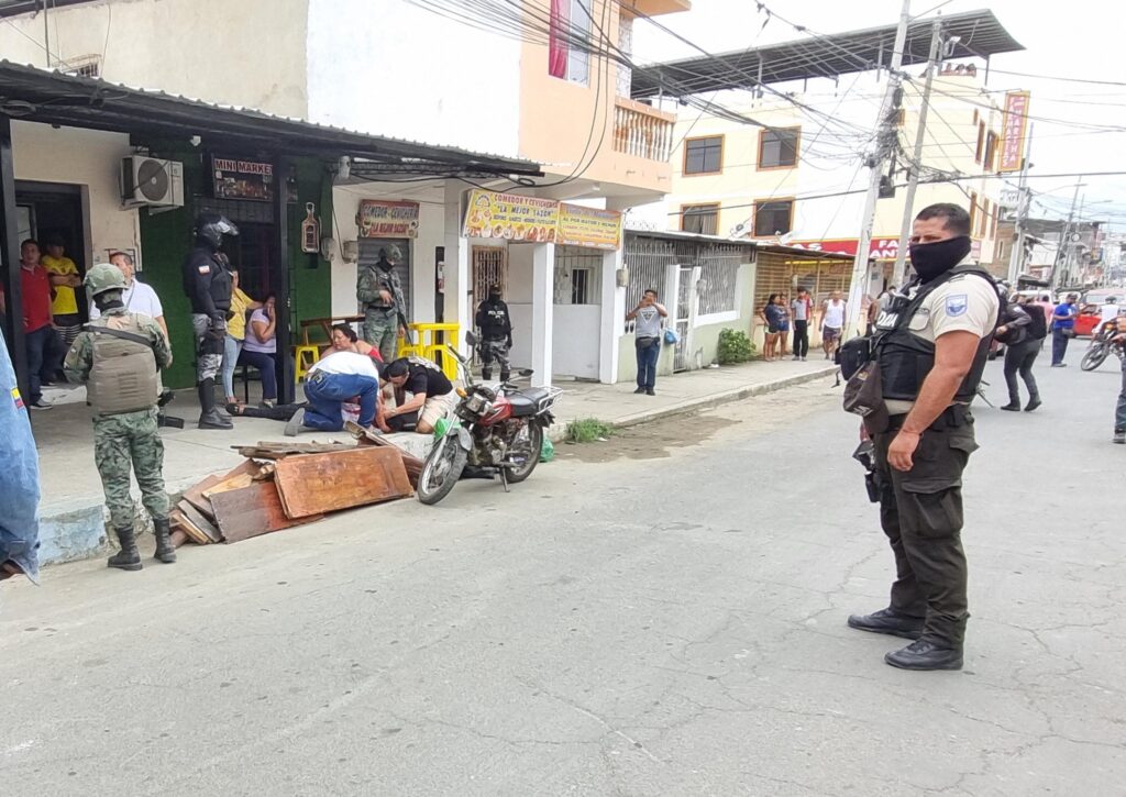 Sicarios asesinan a otro barbero en Manta: tercer homicidio en tres días en el barrio Jocay