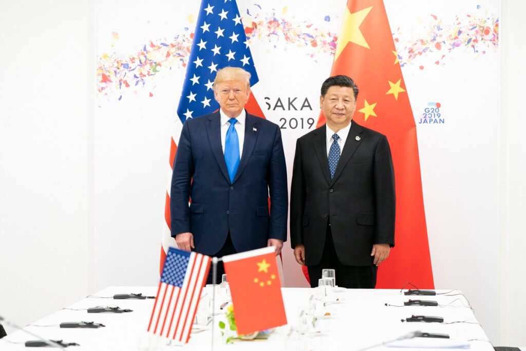 Acuerdo comercial entre Estados Unidos y China alivia tensiones arancelarias y eleva índices de bolsas mundiales