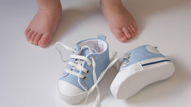 Evita este error común: lo que debes saber sobre los zapatos para bebés