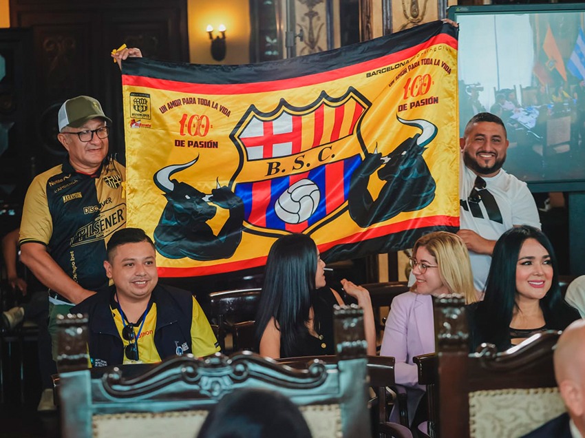 La resolución destaca la trayectoria del “Ídolo del Astillero”, que trasciende el fútbol, desde la fundación del Barcelona Sporting Club.