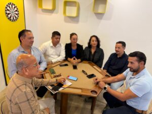 Constructores y corredores inmobiliarios discutieron sobre el desarrollo urbanístico de Manta.