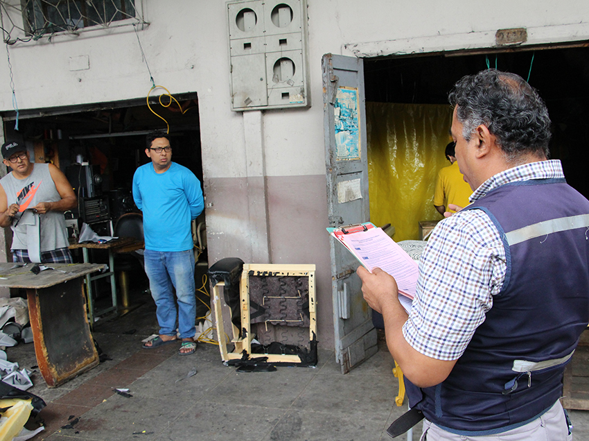 La DACSE recorre sectores del suroeste y centro de Guayaquil para verificar el manejo de los desechos.