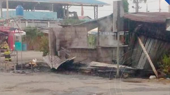 Explosión destruye restaurante en Bajo Alto, en El Guabo: propietario habría sido extorsionado