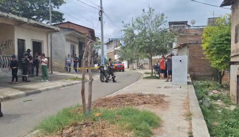 Sicarios en moto matan a un hombre en la parroquia Picoazá, Ecuador