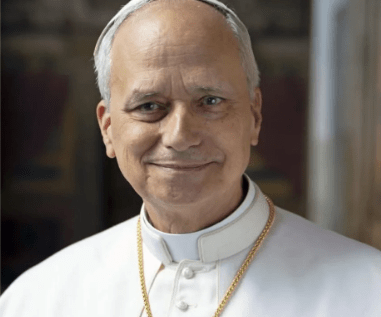 El Vaticano presenta la foto oficial del papa León XIV