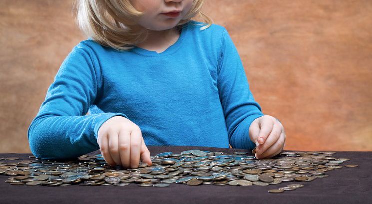 ¿Qué hacer cuando un niño se traga una moneda?