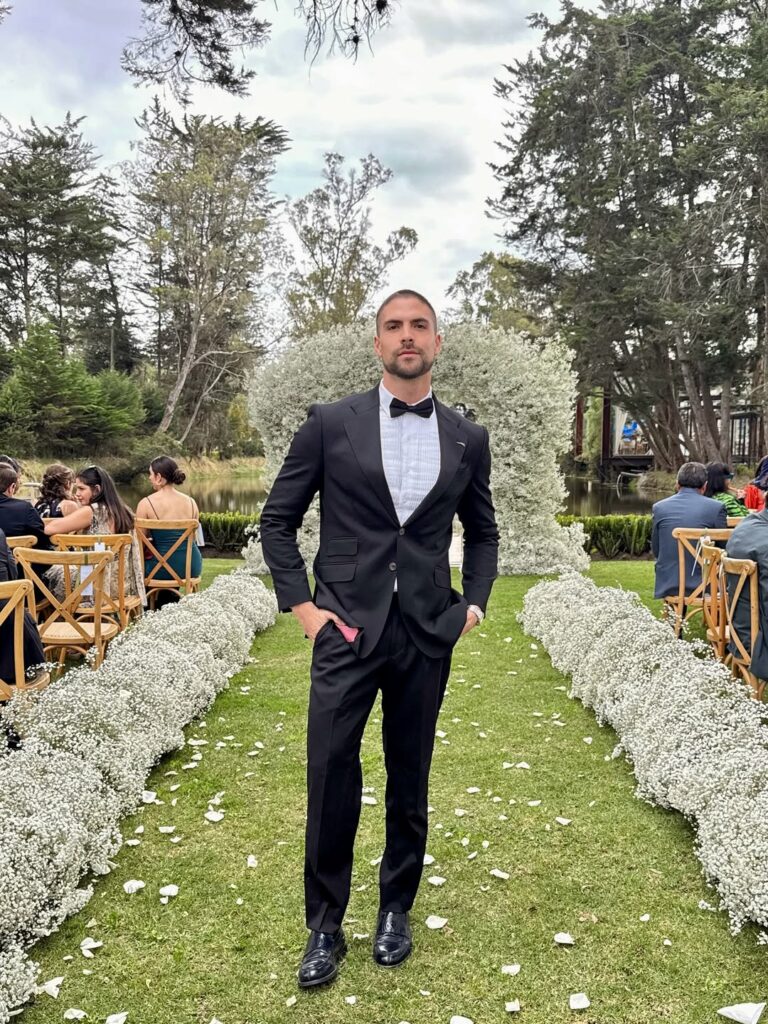 Con amor propio: Johann Vera brilla en el mes del orgullo con un reconocimiento
