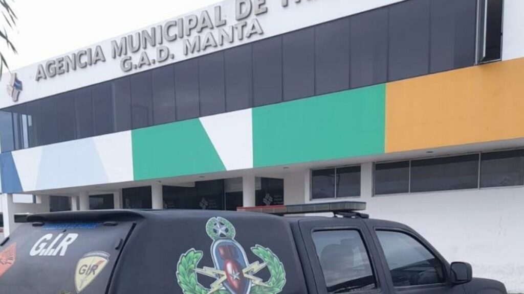 Controles en la Agencia Pública de Movilidad tras la detención de un funcionario.