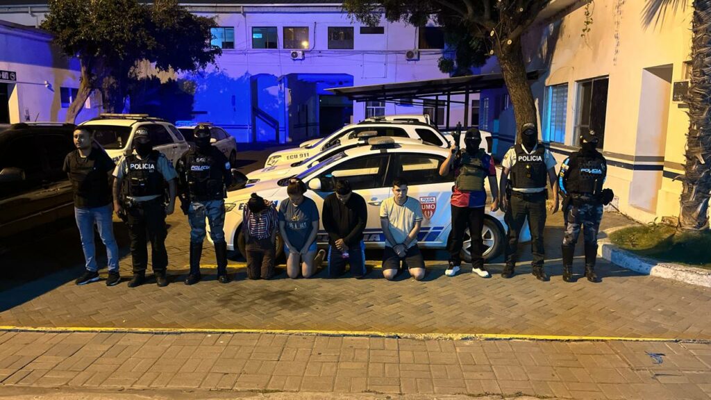 Los detenidos son acusados de pertenecer a una banda de extorsionadores.