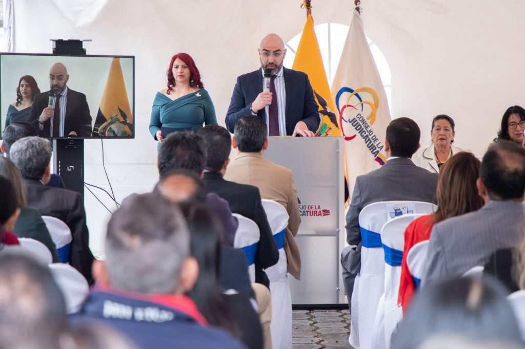 Abogados ecuatorianos accederán a carné profesional digital mediante aplicación EFJ