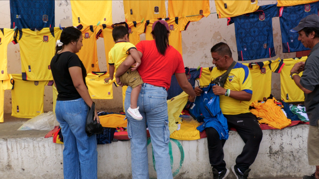 Actividad comercial aumenta en Portoviejo por partidos de la selección ecuatoriana