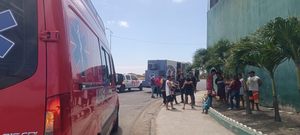 Una fuga de amoníaco en el sector La Florita, en Manta, movilizó a autoridades tras afectar a niños, adultos mayores y una mujer embarazada.