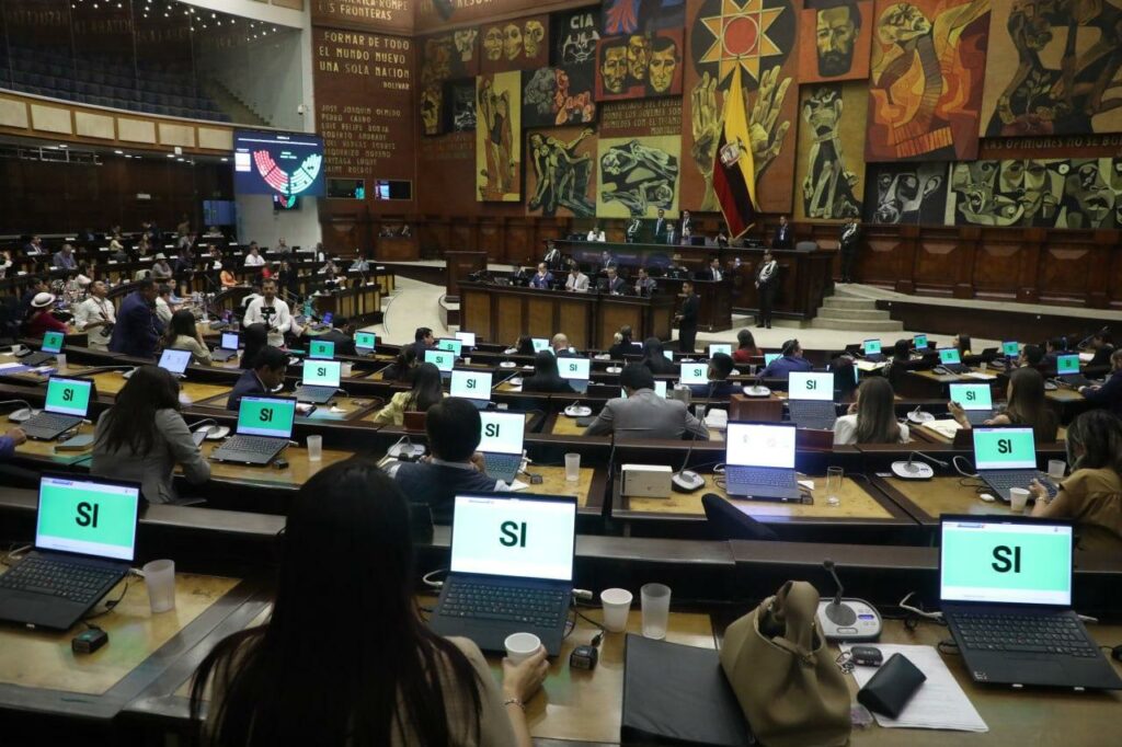 Asamblea aprueba ley que permite transformación de cooperativas en bancos