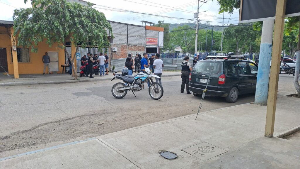 Ataque armado deja a una mujer asesinada en Portoviejo; otra fémina y un hombre también resultados heridos