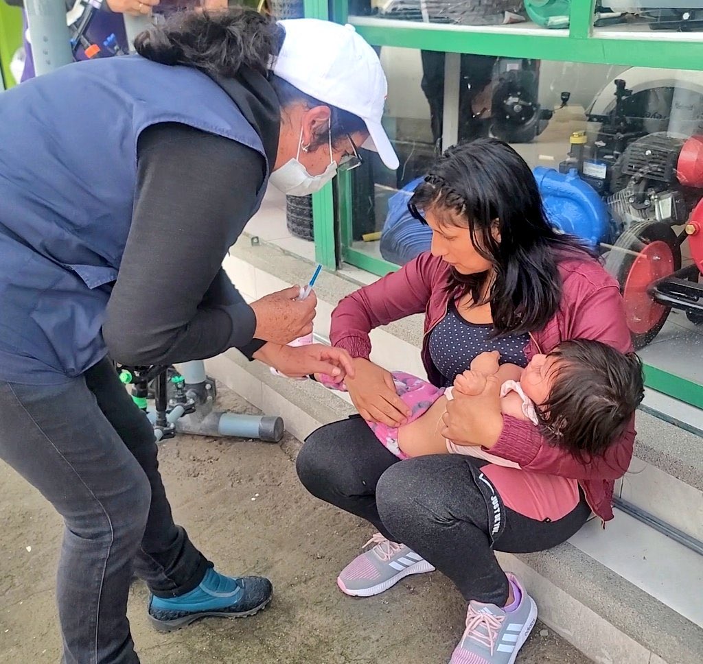 Aumentan contagios de tosferina en Ecuador Medidas de vacunación se incrementan
