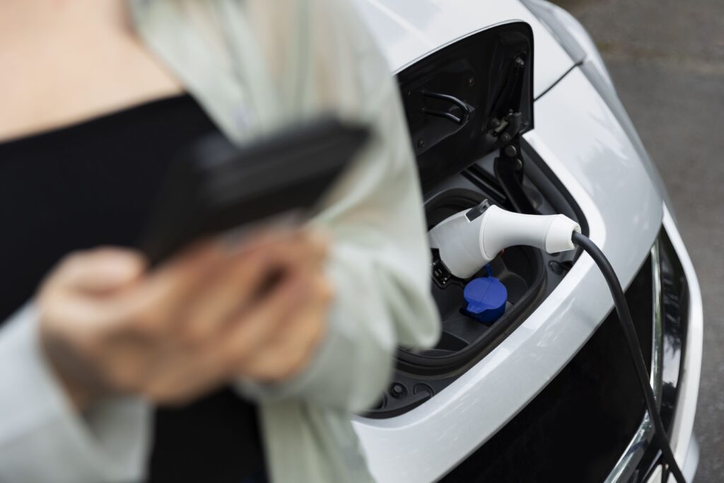 Autos eléctricos en Ecuador pagarán matrícula de solo 10 dólares