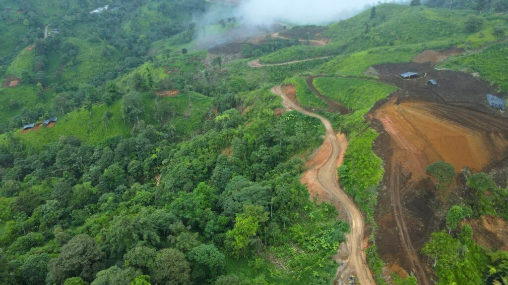 Azuay : Campesinos alertan sobre despojo de tierras y daños ambientales en páramos