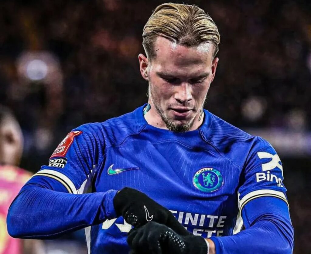 Chelsea Mudryk acusado por la FA por violación de normas antidopaje