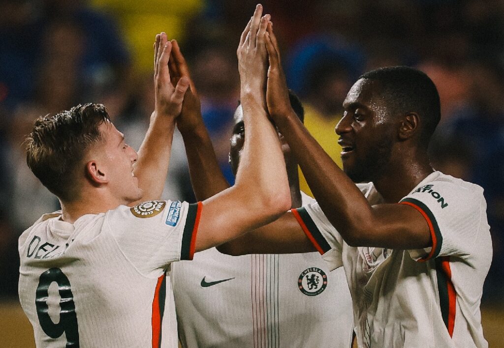 Chelsea, con el ecuatoriano Moisés Caicedo en la banca, venció 2-0 a Espérance de Tunis este martes 24 de junio en Filadelfia, Estados Unidos.