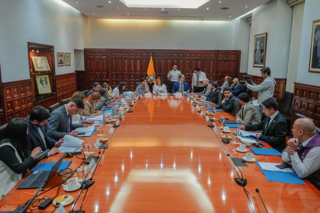 Comisión alerta que Ley de Integridad Pública podría vulnerar derechos de niños y adolescentes