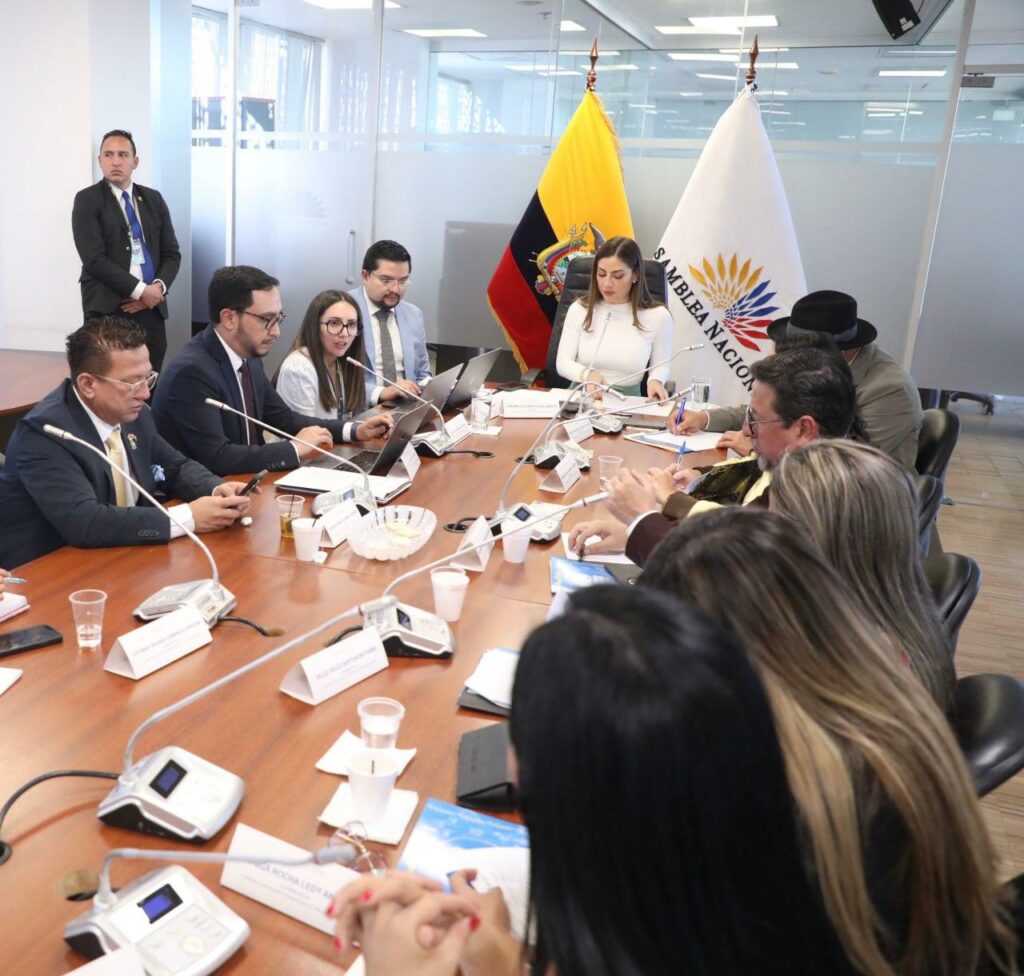 Comisión de relaciones internacionales impulsa reformas a ley de movilidad humana con aportes clave