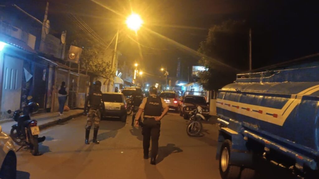Dueño de una licorería fue asesinado la noche del Día del Padre en Montecristi, Manabí. La Policía investiga el hecho. (El Diario).
