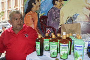 Resiliencia manabita: Lilia Moreira y Macario Loor superan terremoto y pandemia con artesanía sostenible