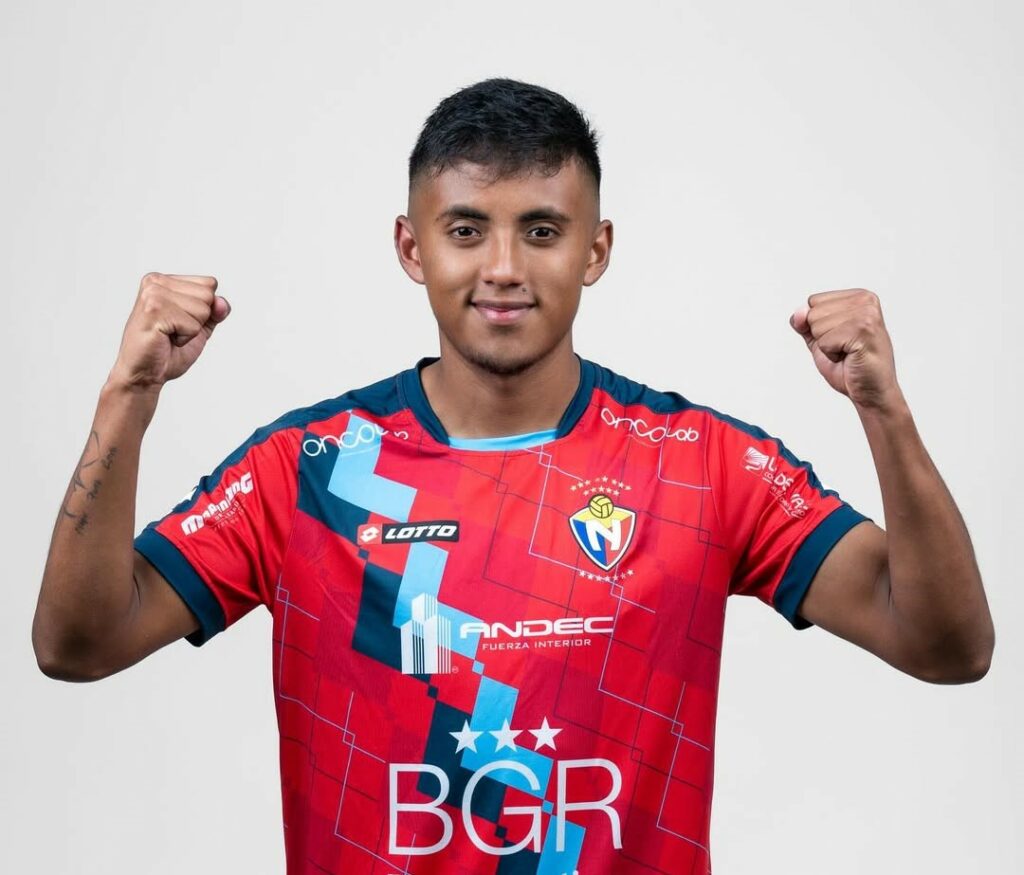 El Nacional transfiere a Eddy Mejía a Universidad Católica en histórica venta