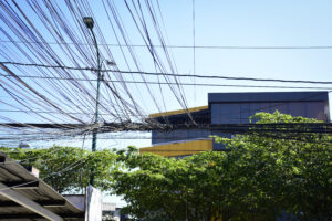 El caos de los “tallarines” en Portoviejo: ¿qué está haciendo el municipio?