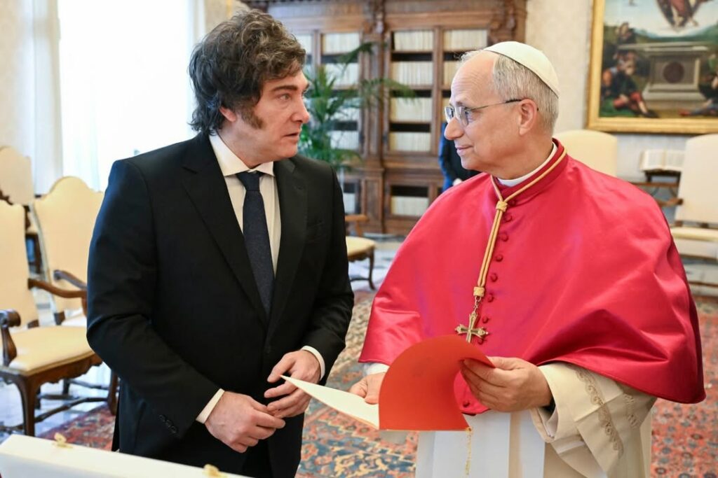 El papa León XIV y el presidente Javier Milei refuerzan lazos bilaterales en reunión vaticana