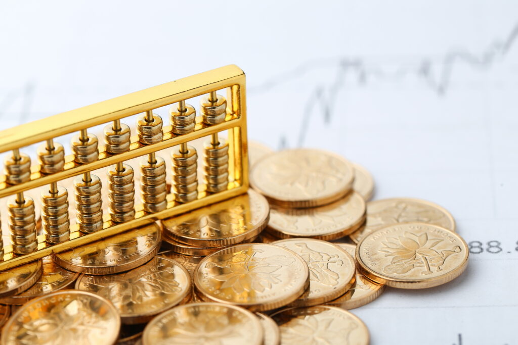 El precio del oro alcanza niveles históricos por factores globales