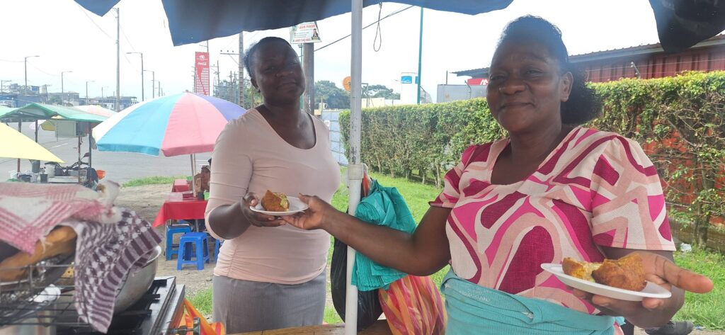 El secreto en su salsa Emma conquista con su sazón y corviques en Santo Domingo