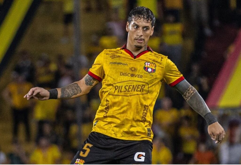 El volante uruguayo Jesús Trindade no seguirá en Barcelona SC.