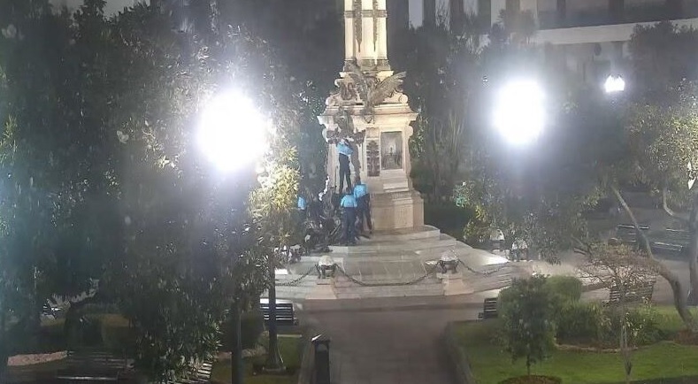 Escolta municipal frustra intento de robo en el monumento de la Independencia