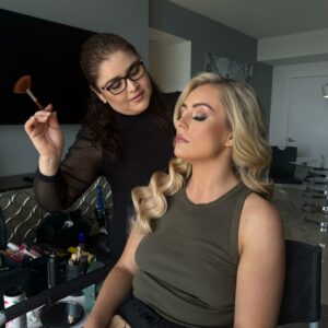 Esta ecuatoriana oriunda de Bahía de Caráquez destaca en el mundo del maquillaje.